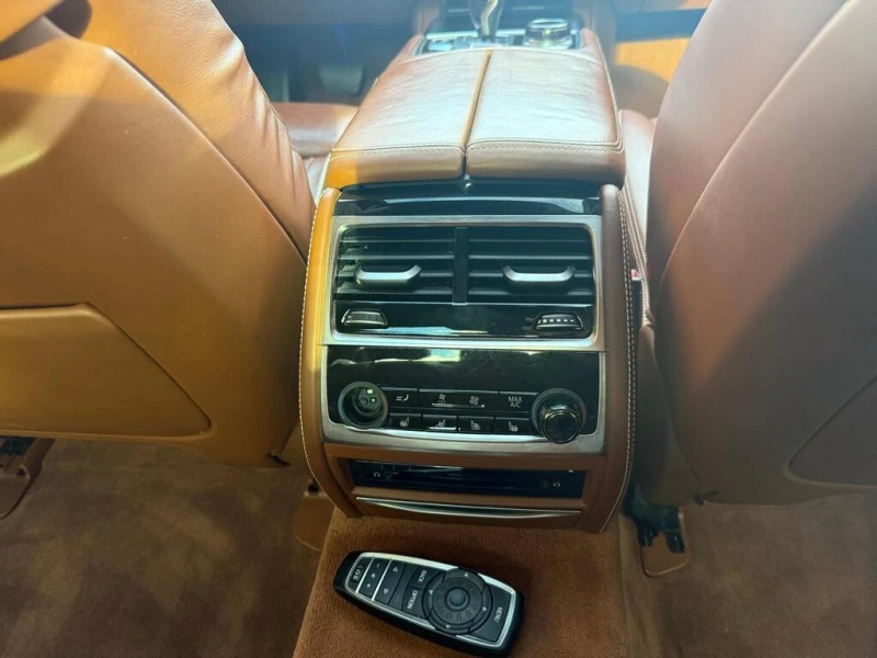 BMW 750 Li xDrive* FULL* CARFAX* АВТО КРЕДИТ* , снимка 16 - Автомобили и джипове - 53249494