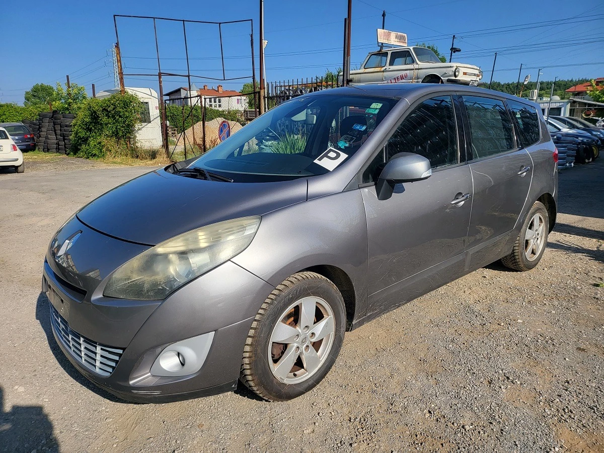 Renault Scenic 1.9cdti- 7 места - изображение 2