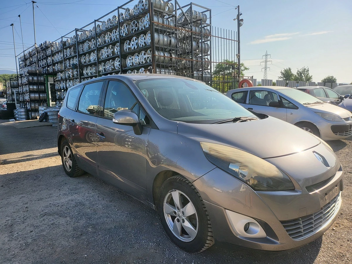 Renault Scenic 1.9cdti- 7 места - изображение 4