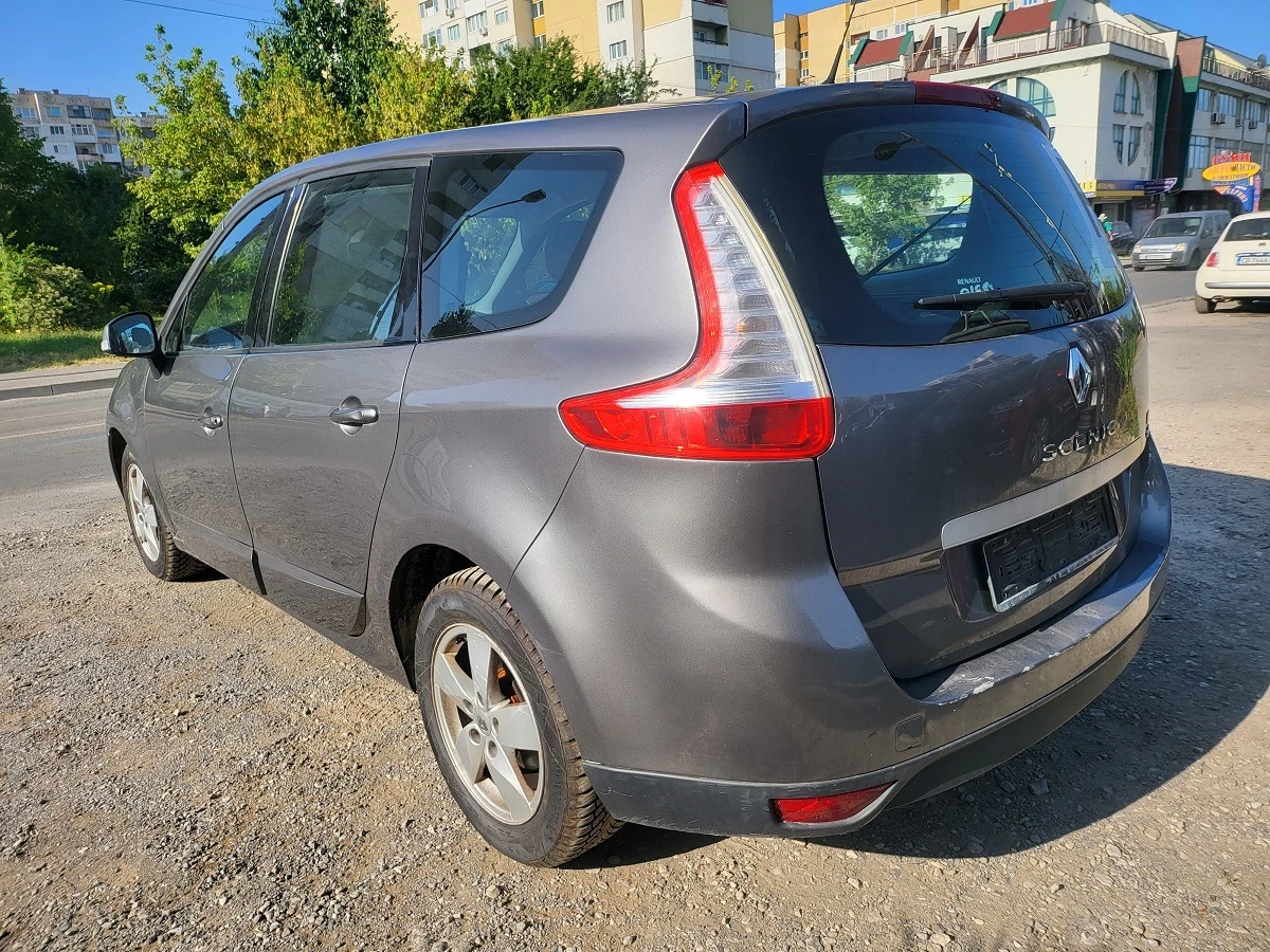 Renault Scenic 1.9cdti- 7 места - изображение 9