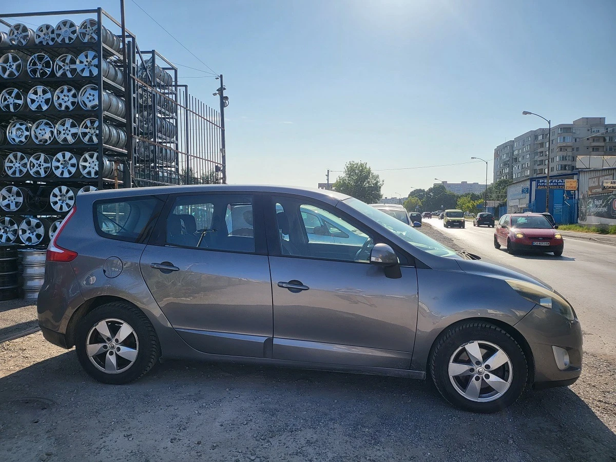 Renault Scenic 1.9cdti- 7 места - изображение 6