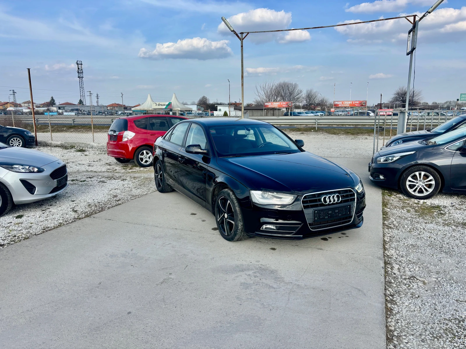 Audi A4 2.0TDI-143kc, снимка 2 - Автомобили и джипове - 44222541