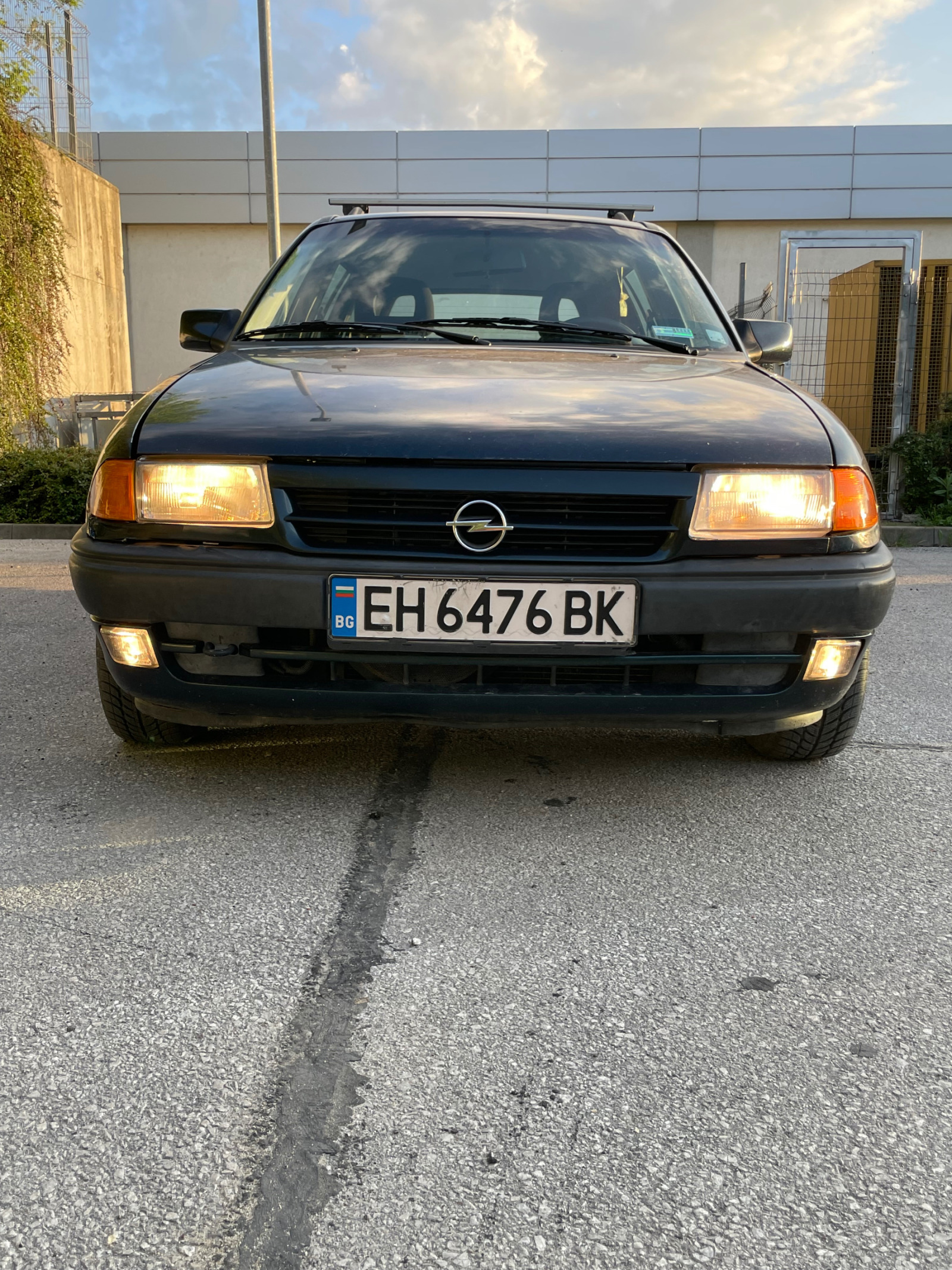Opel Astra 1.8-16v/125к.с. - изображение 1