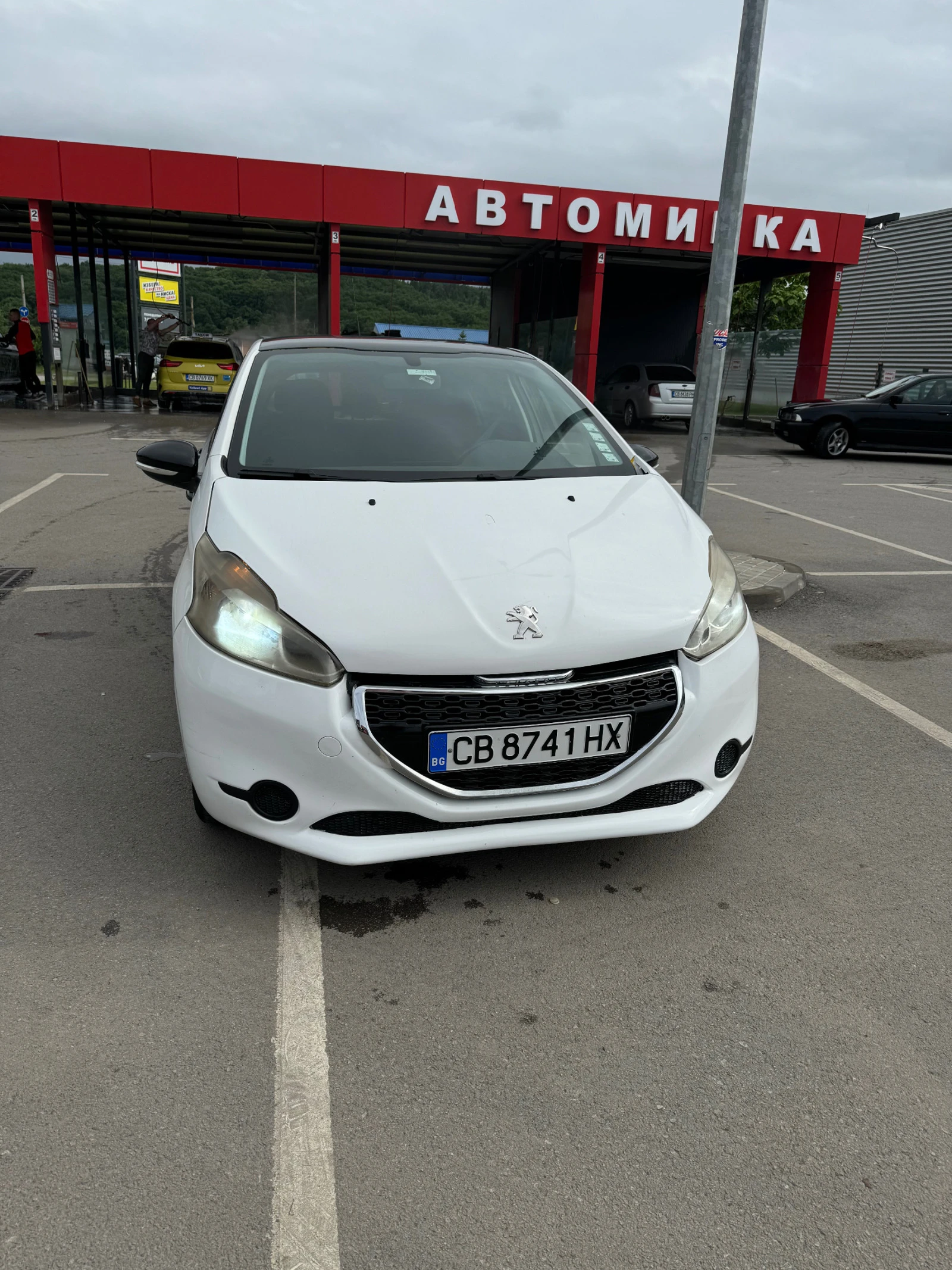 Peugeot 208 1.2 VTI GAZ - изображение 3