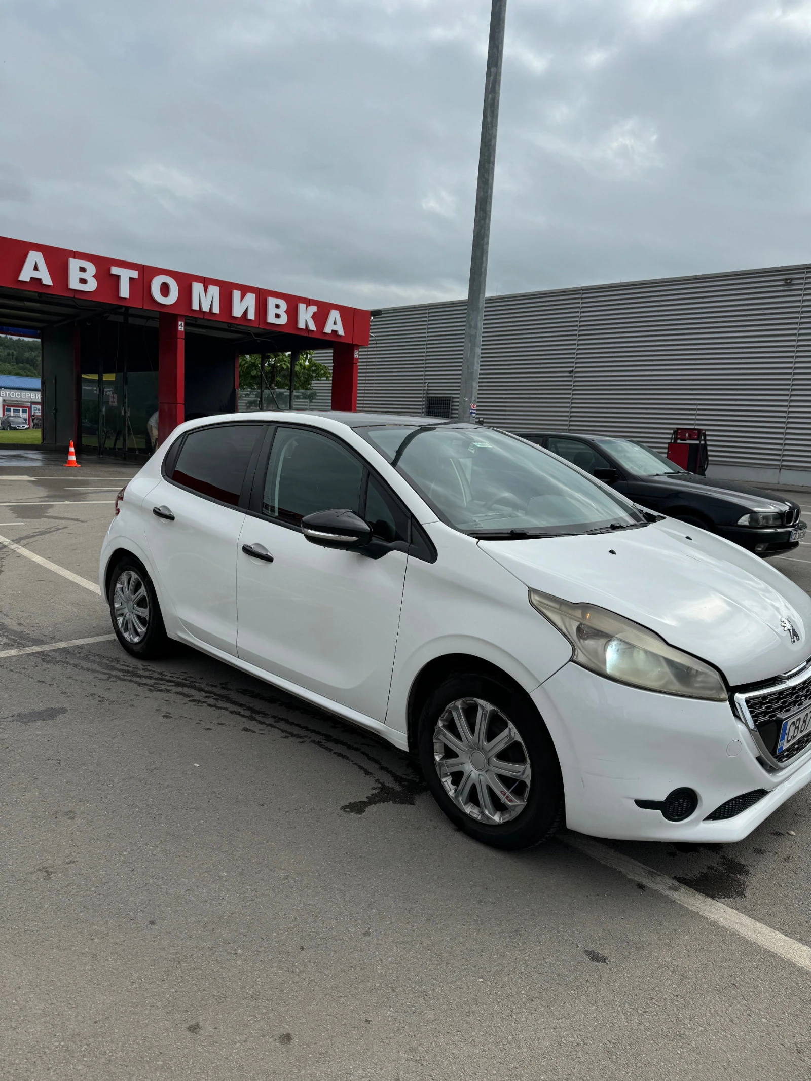 Peugeot 208 1.2 VTI GAZ - изображение 2