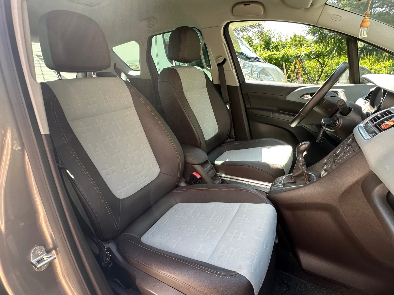 Opel Meriva 1.4i* Cosmo - изображение 7