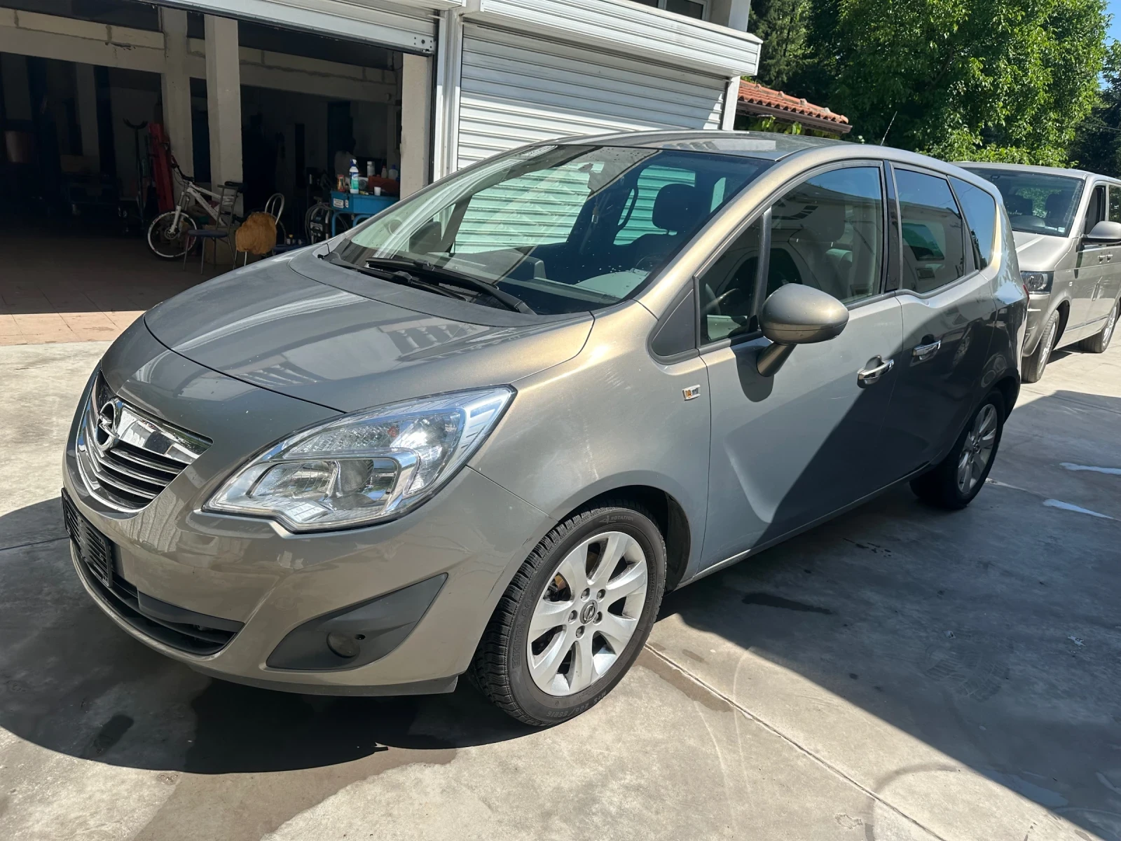Opel Meriva 1.4i* Cosmo - изображение 2