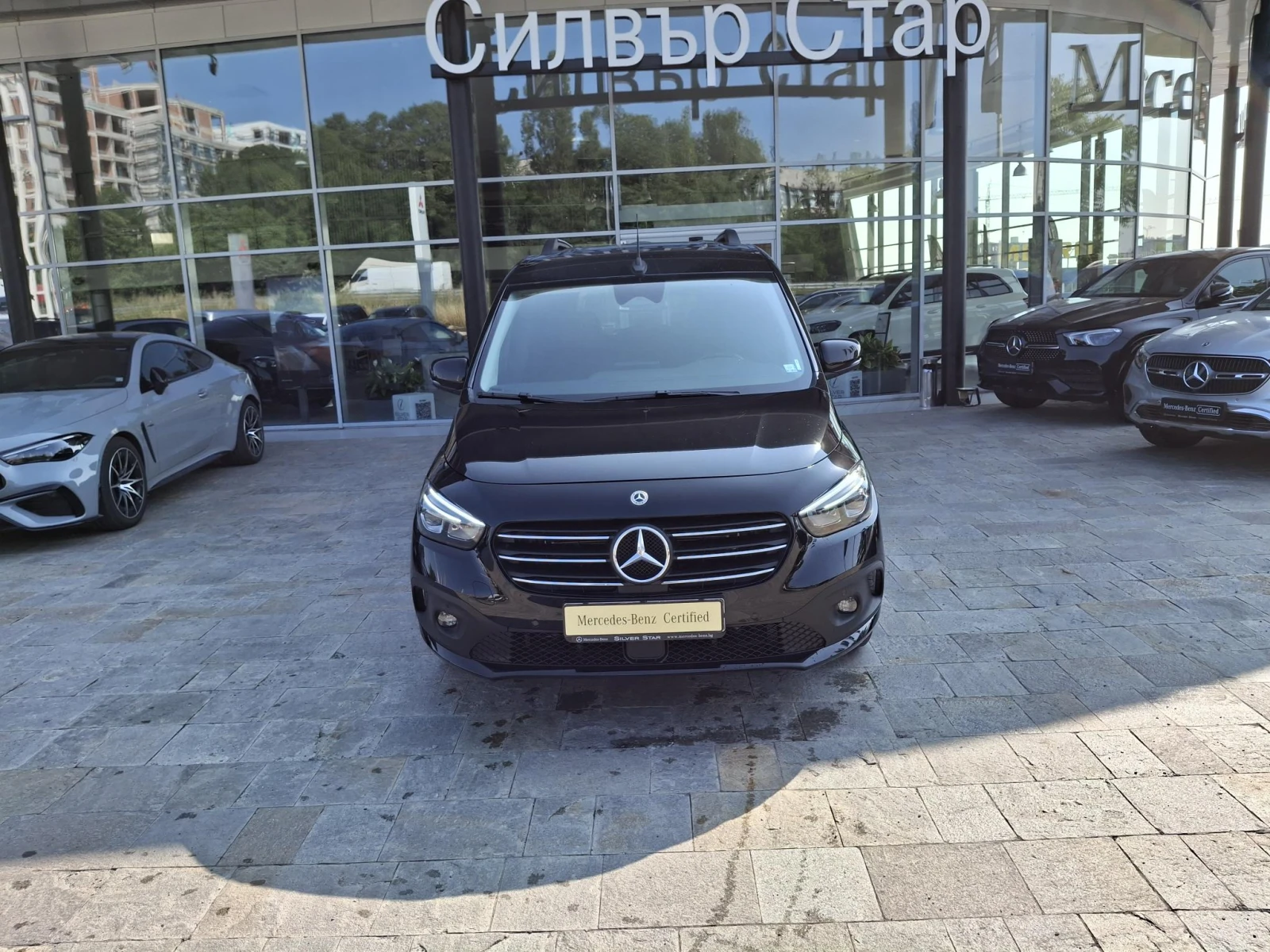 Mercedes-Benz T-класа 180d - изображение 2