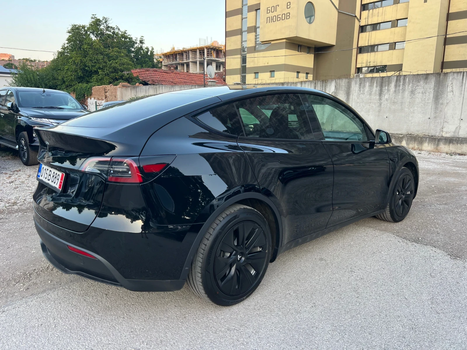 Tesla Model Y  - изображение 5