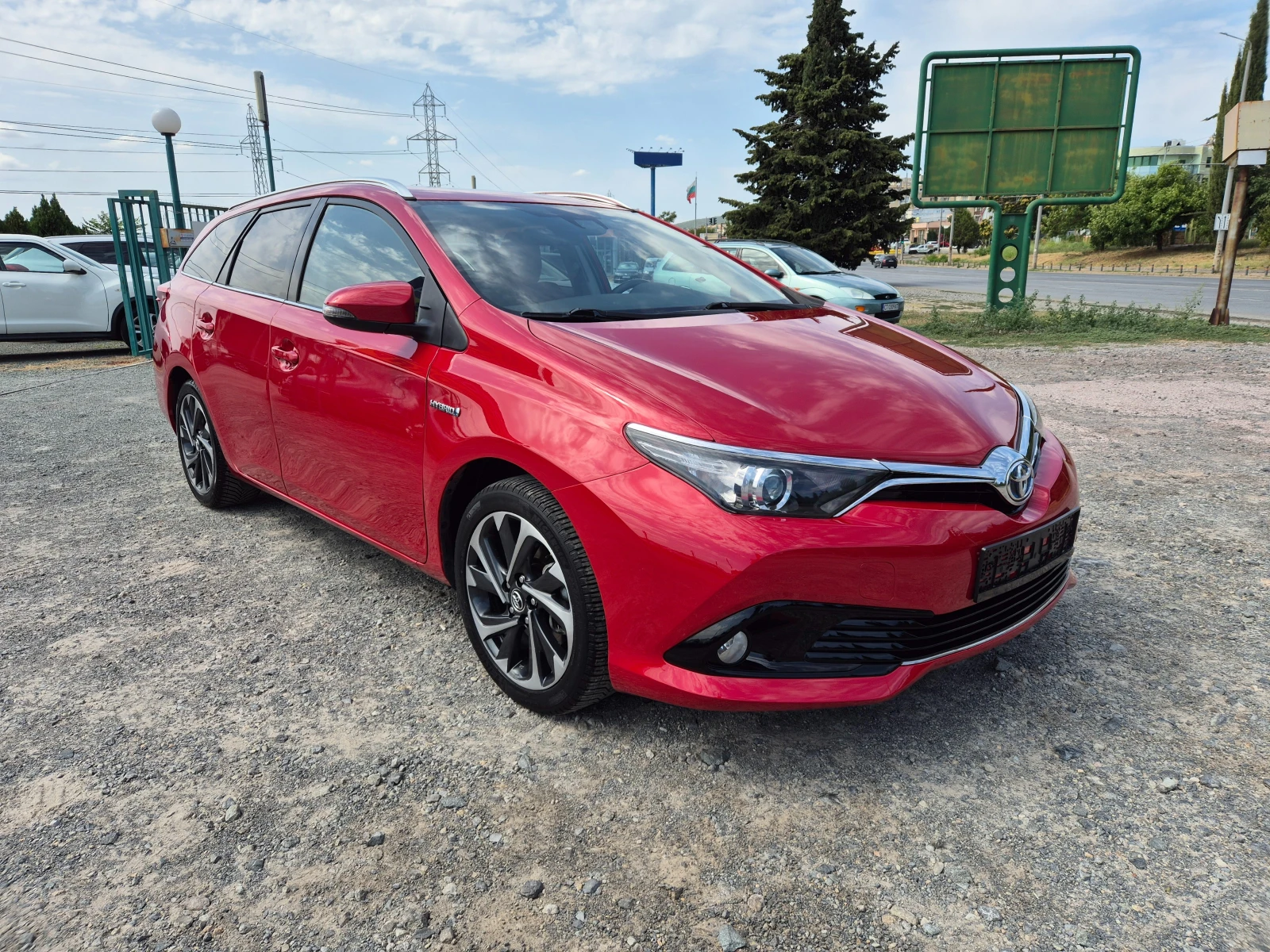Toyota Auris 1.8i HYBRID - изображение 7