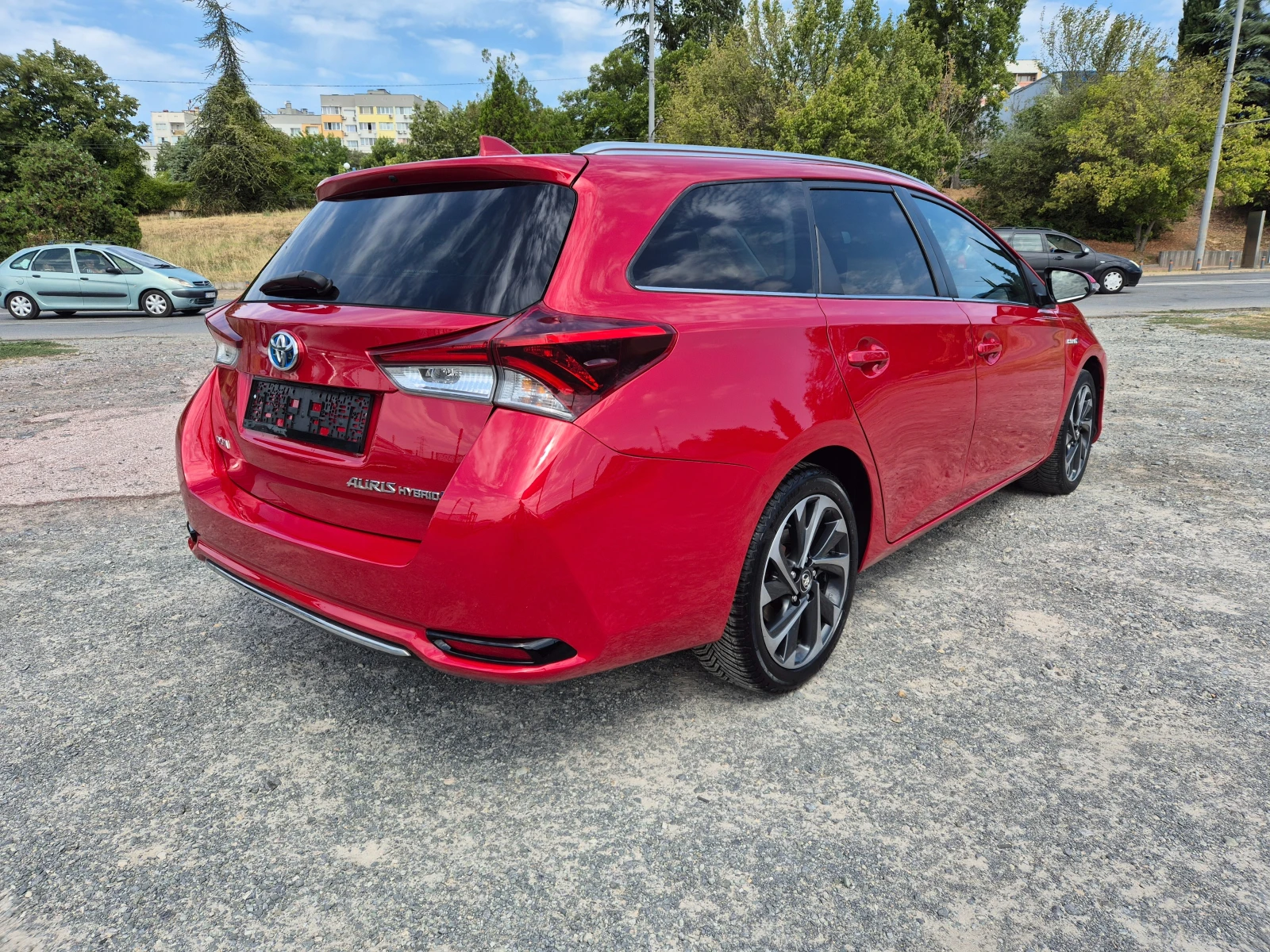 Toyota Auris 1.8i HYBRID - изображение 5