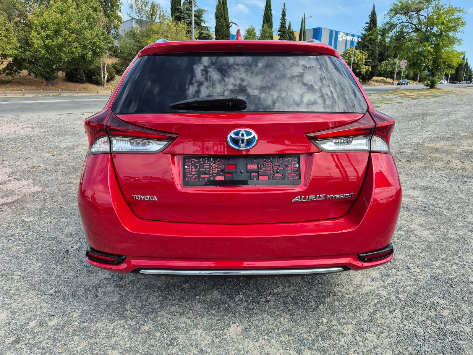 Toyota Auris 1.8i HYBRID - изображение 4