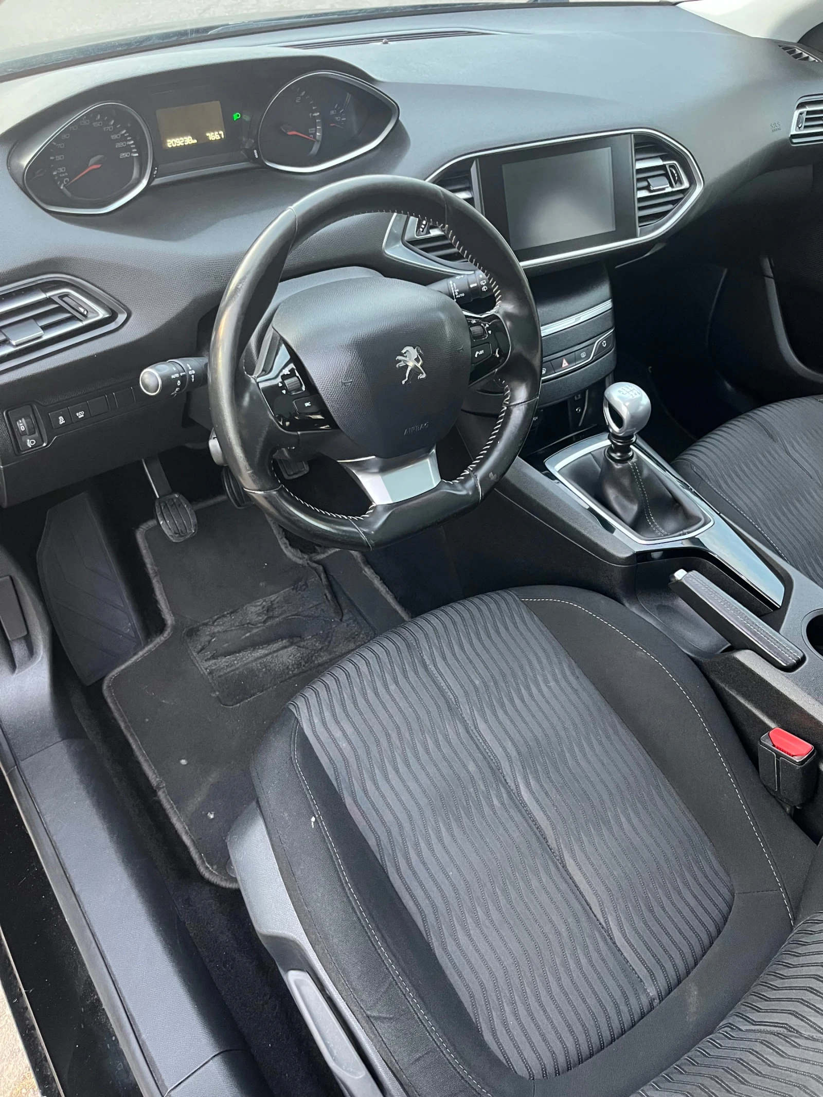 Peugeot 308 1.6HDI 120 - изображение 5