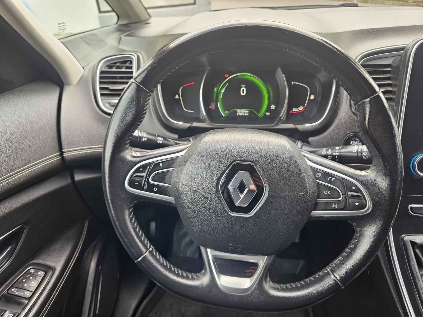 Renault Scenic 1.5TDCI - изображение 10