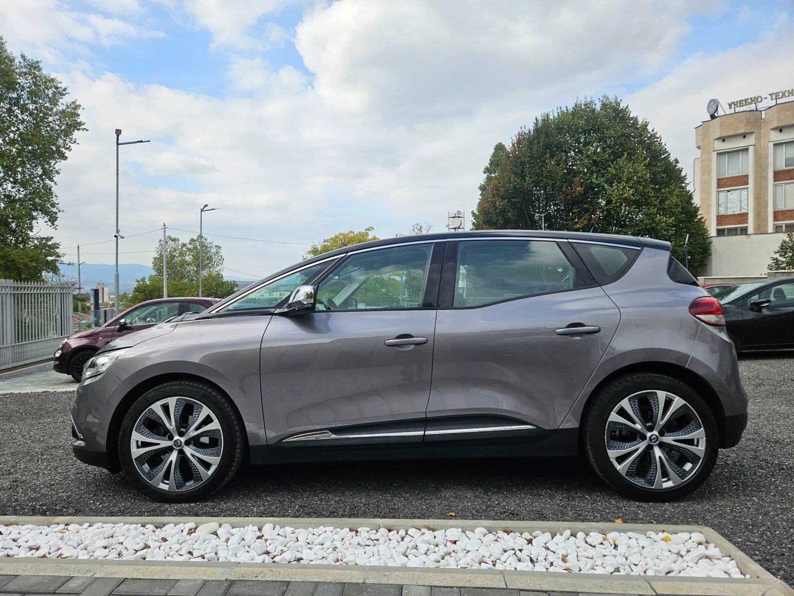 Renault Scenic 1.5TDCI - изображение 2