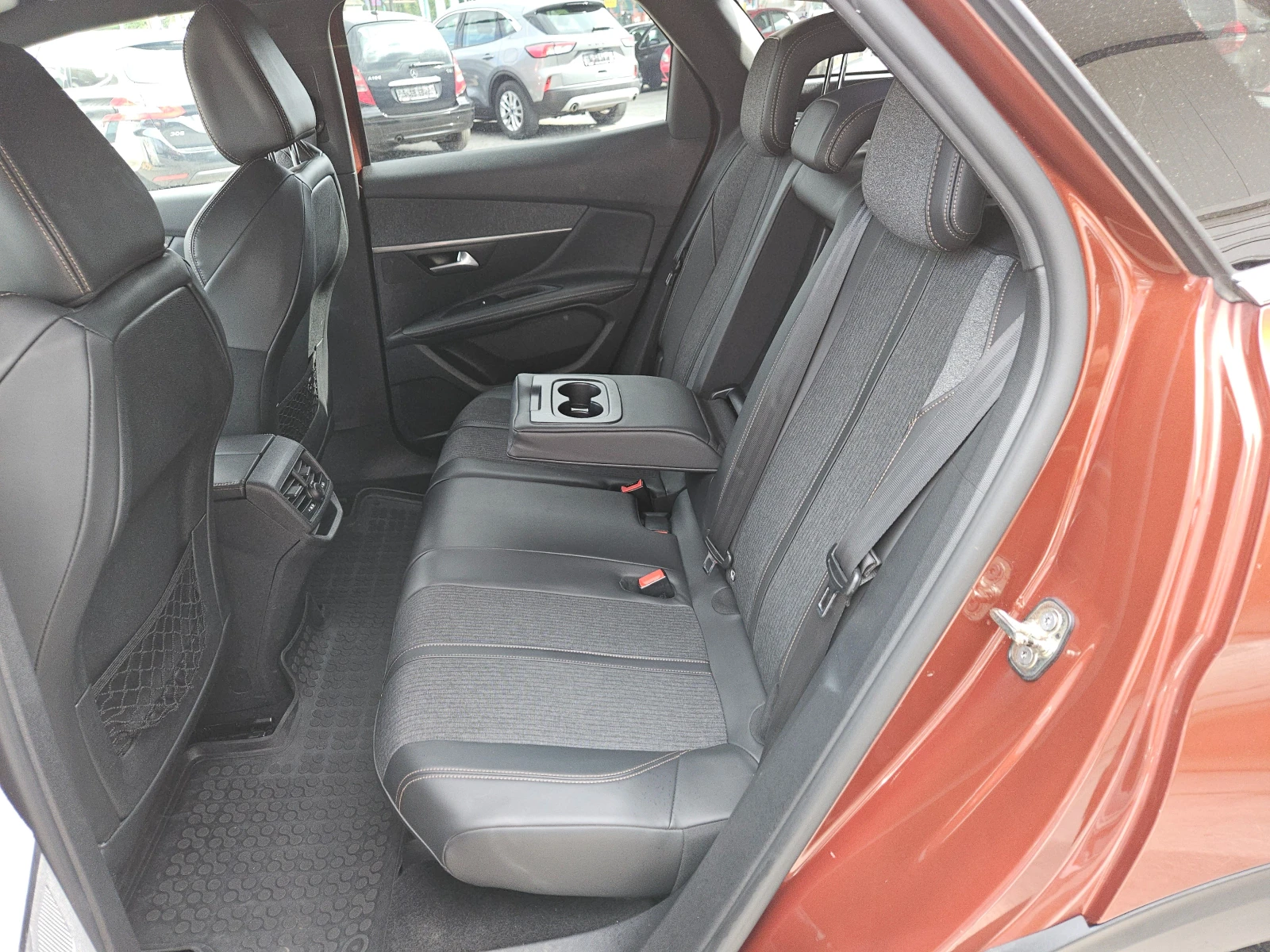 Peugeot 3008 1.6HDI/GT-Line/119000km/LED/NAVI/БЛУТУТ/EURO 6/ТОП | Mobile.bg — изображение 16
