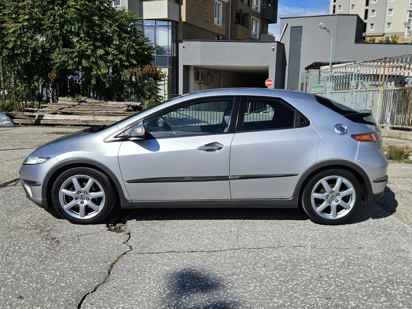 Honda Civic 1.8i-VTEC 140х.км - изображение 8