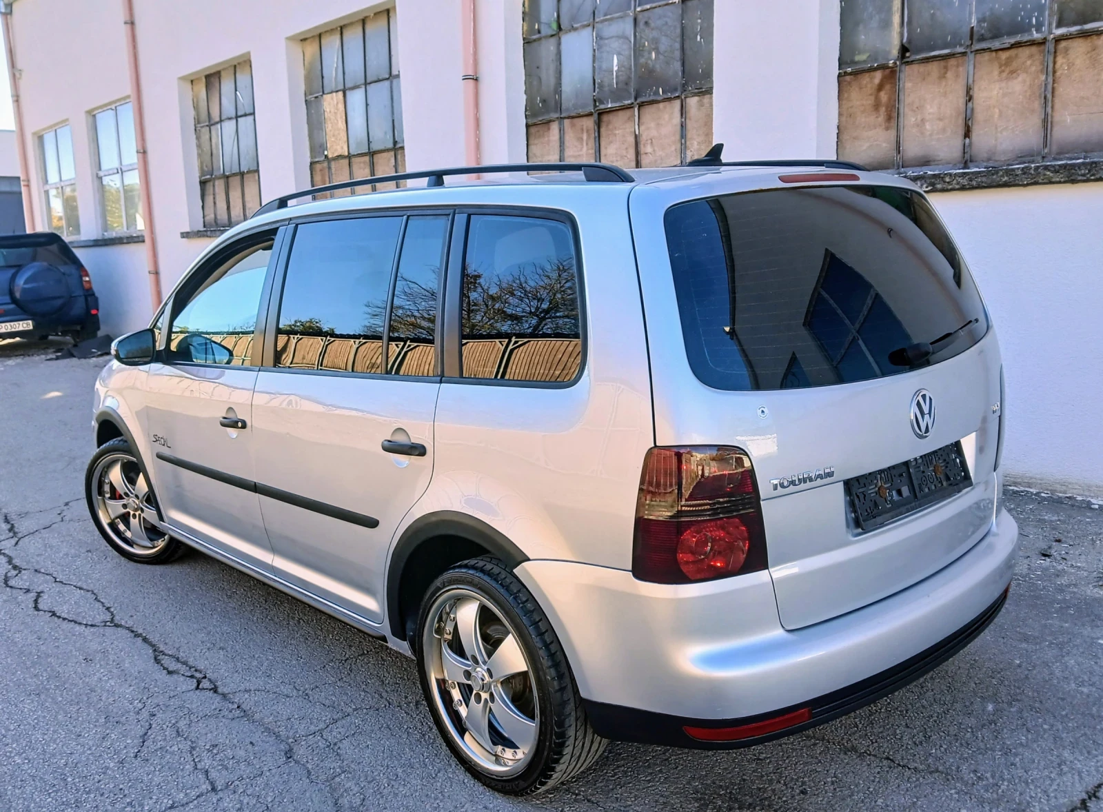 VW Touran 1.9TDI-105к.с - изображение 3