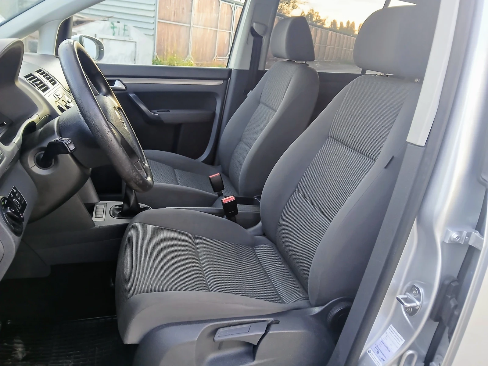 VW Touran 1.9TDI-105к.с - изображение 7