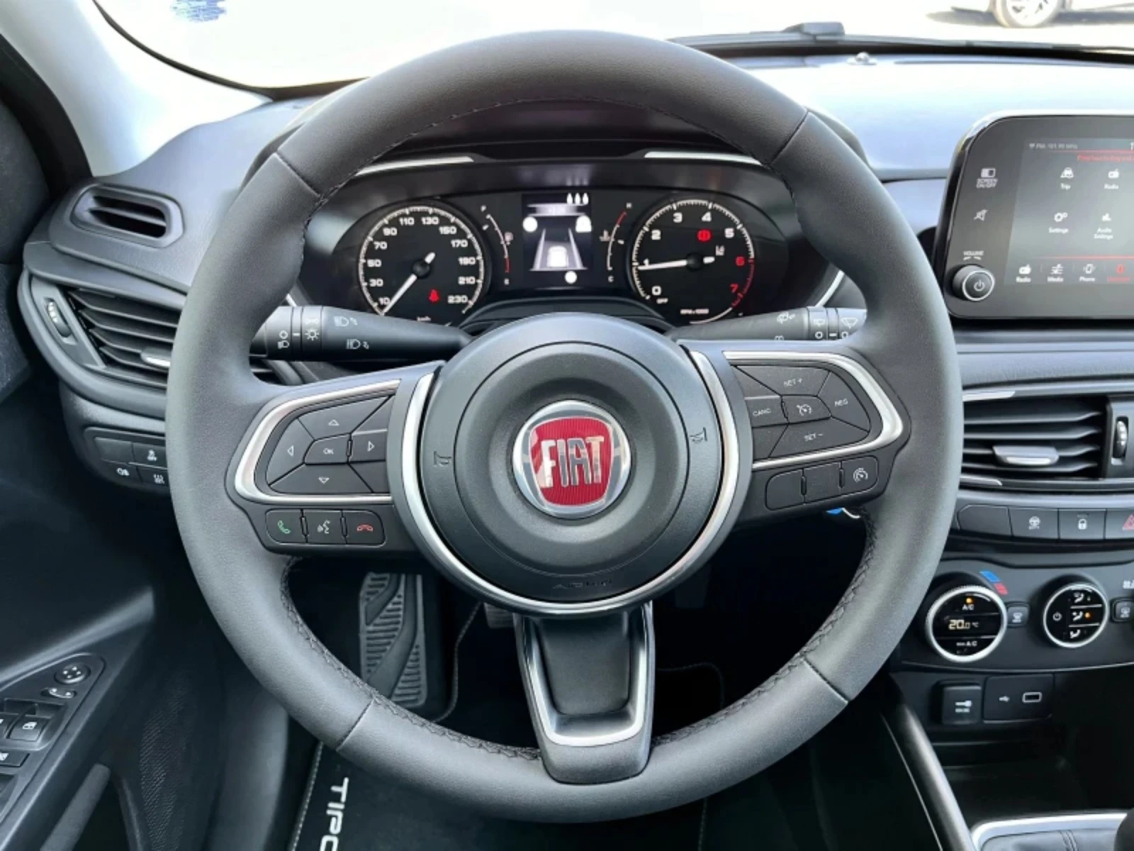 Fiat Tipo 17000км. - изображение 8