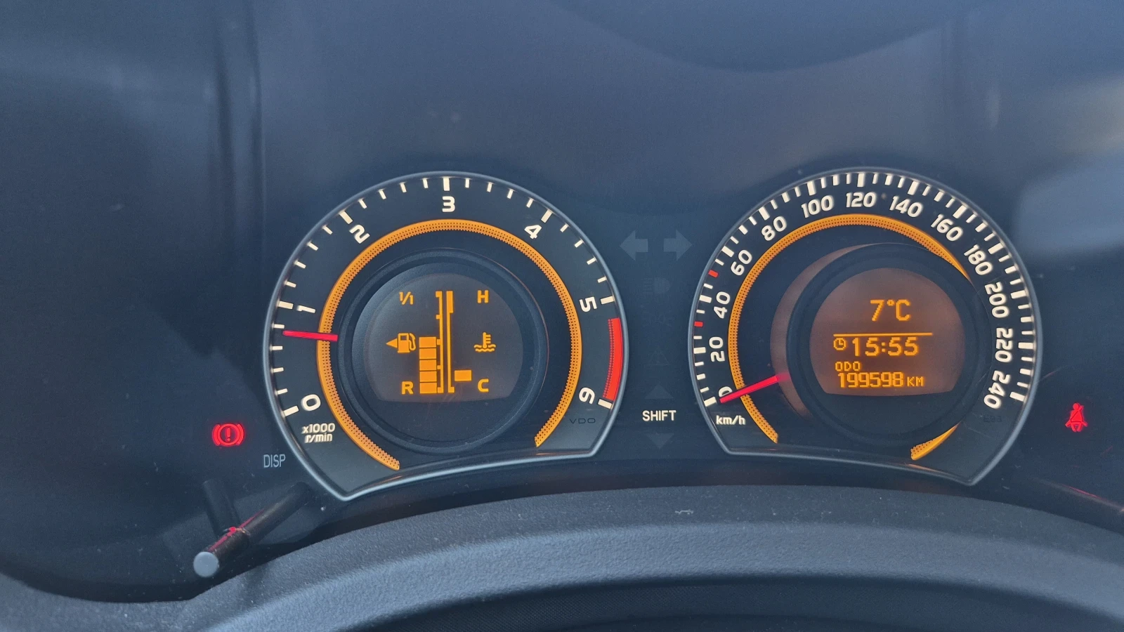 Toyota Auris Facelift 1.4 D4D , снимка 3 - Автомобили и джипове - 53710740