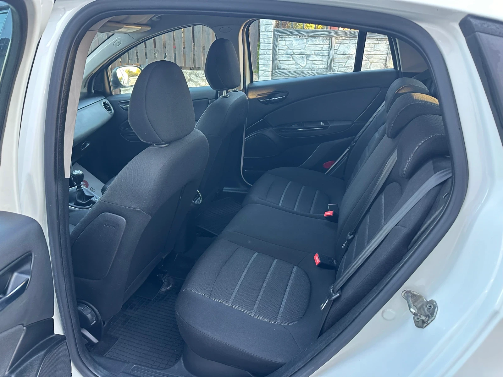 Fiat Bravo 1.4-БЕНЗИН, снимка 11 - Автомобили и джипове - 53714644