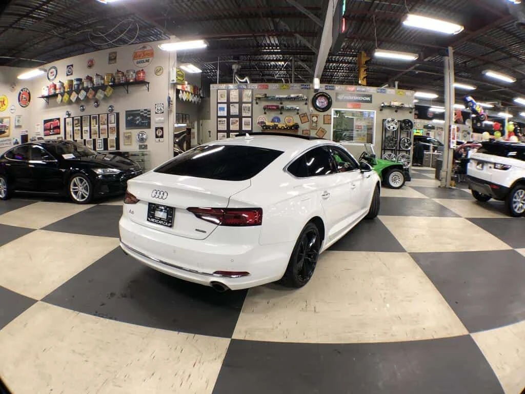 Audi A5 * АВТО КРЕДИТ* ЦЕНА ДО БГ * СЕРВИЗНА ИСТОРИЯ * , снимка 8 - Автомобили и джипове - 53862779