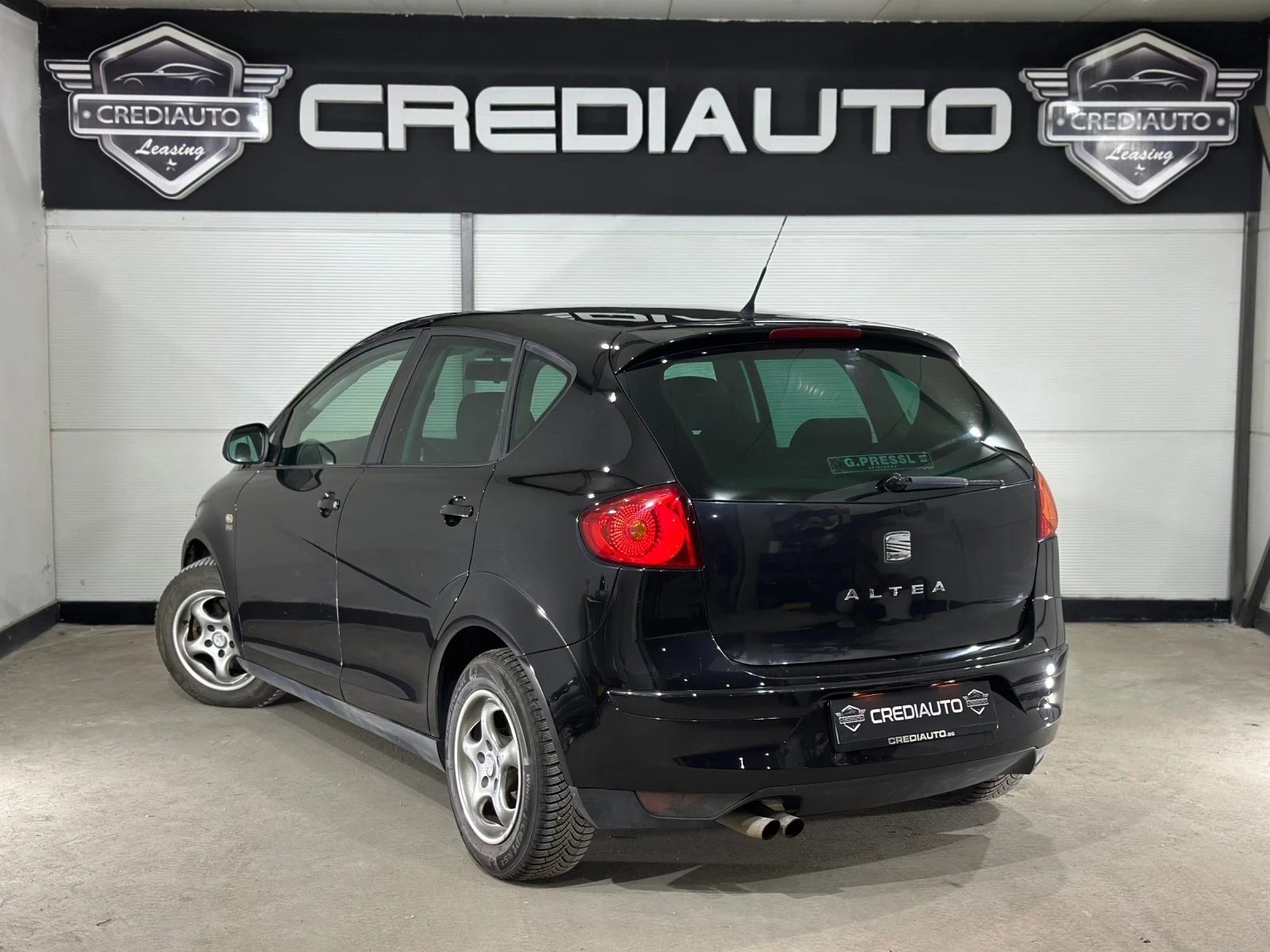 Seat Altea 1.6TDI 105hp, снимка 4 - Автомобили и джипове - 53861754