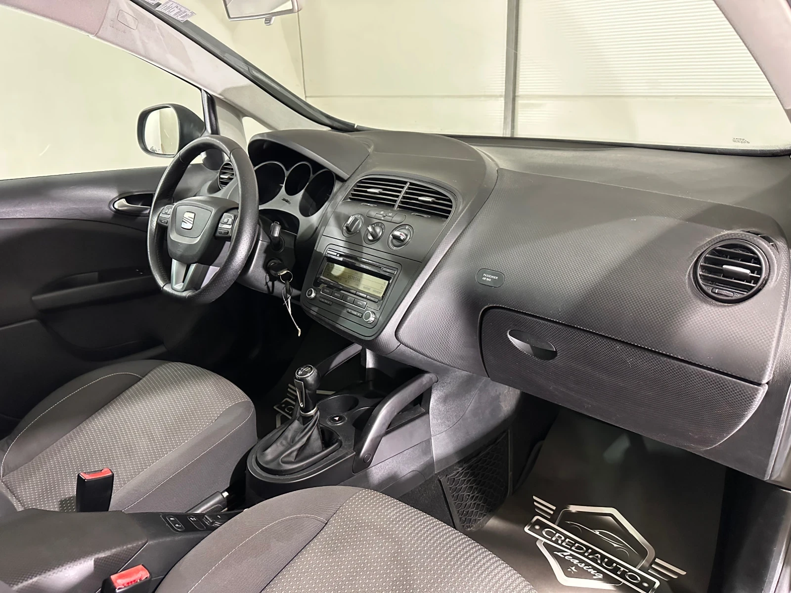 Seat Altea 1.6TDI 105hp, снимка 9 - Автомобили и джипове - 53861754