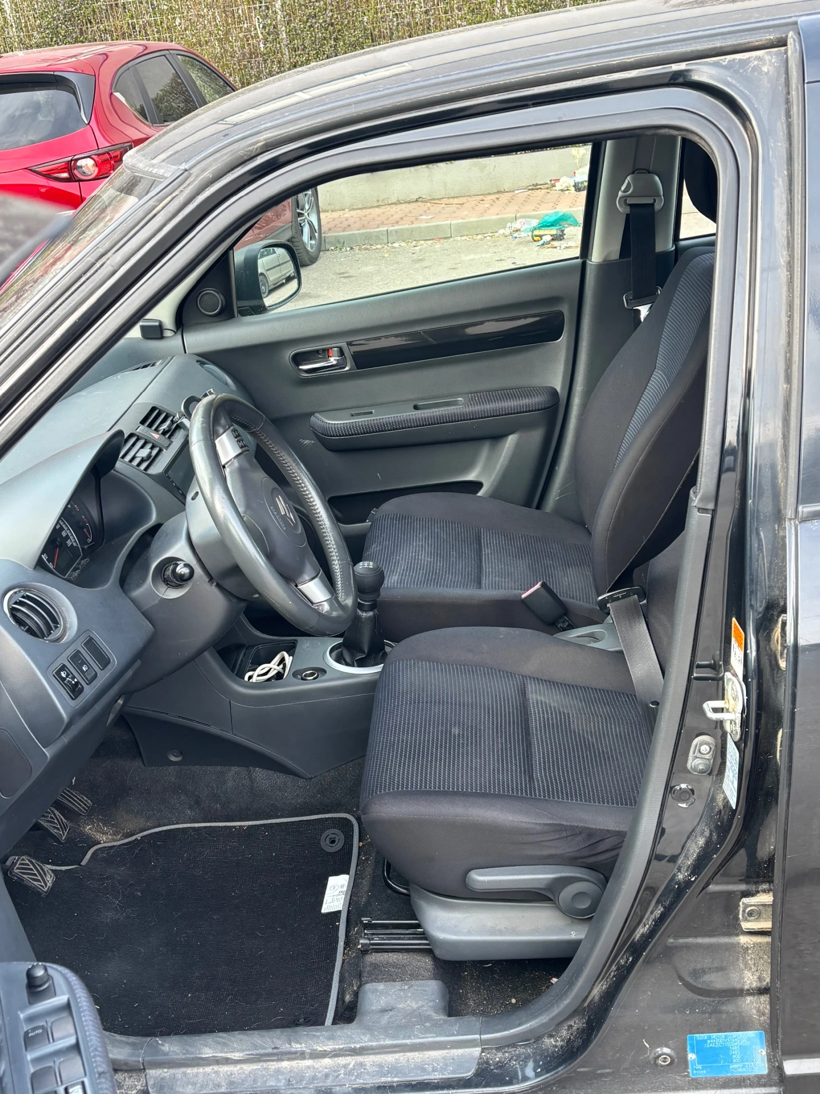 Suzuki Swift 1.3i 90 к.с, снимка 5 - Автомобили и джипове - 54057647