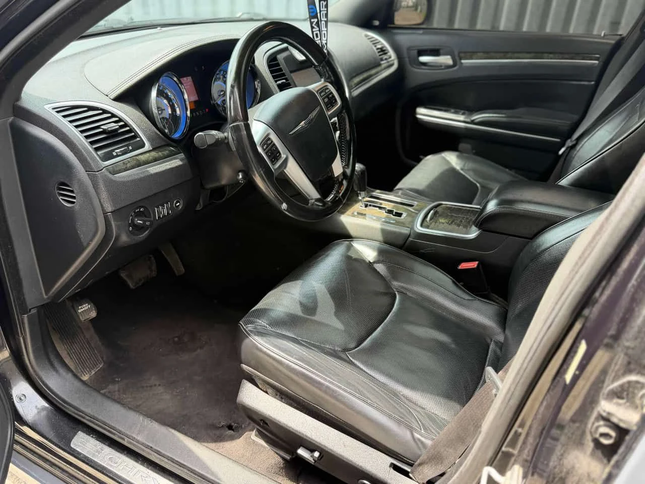 Chrysler 300c 5.7 * FULL SRT PACK* ПРЕДСТАВИТЕЛСТВО НА GMC*  , снимка 7 - Автомобили и джипове - 54942374