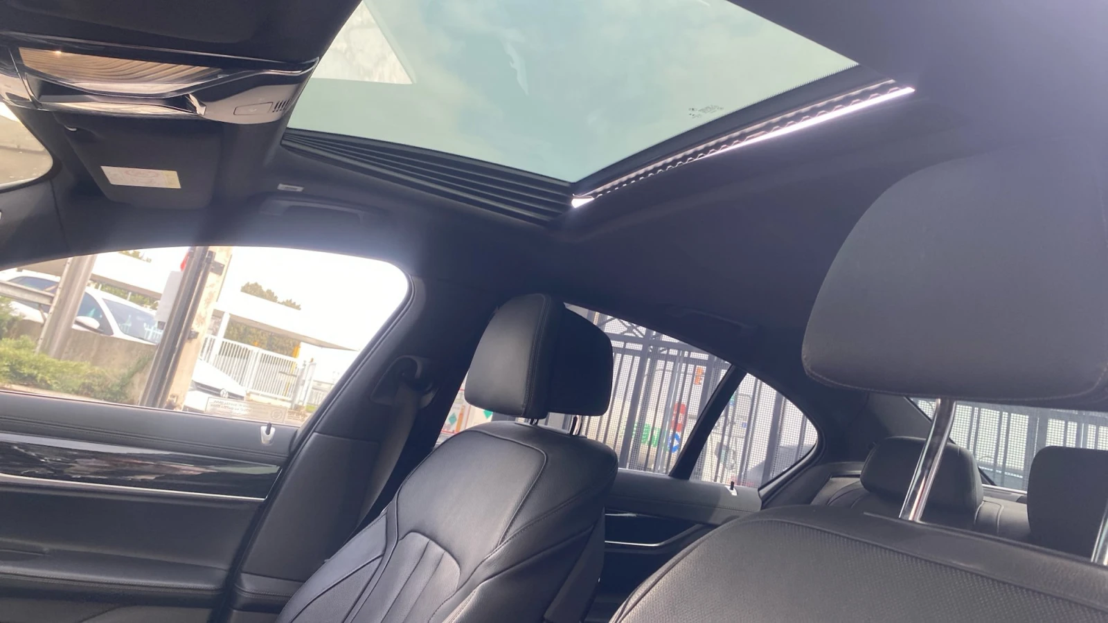 BMW 740 40D - M Sport - Head Up - Massage - B&W - Xdrive, снимка 8 - Автомобили и джипове - 54959514