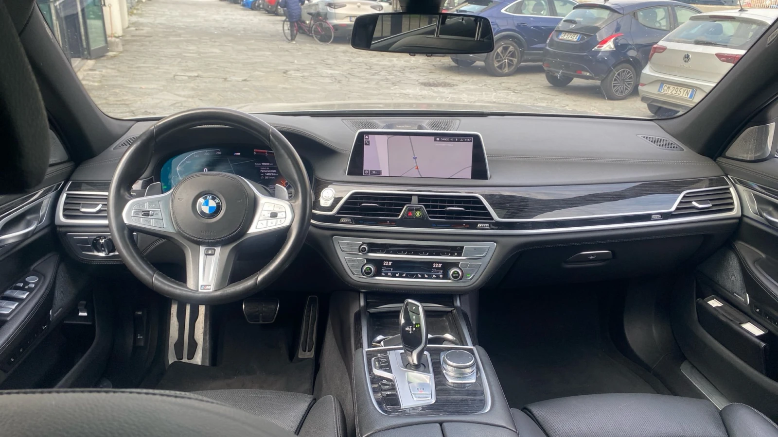 BMW 740 40D - M Sport - Head Up - Massage - B&W - Xdrive, снимка 5 - Автомобили и джипове - 54959514