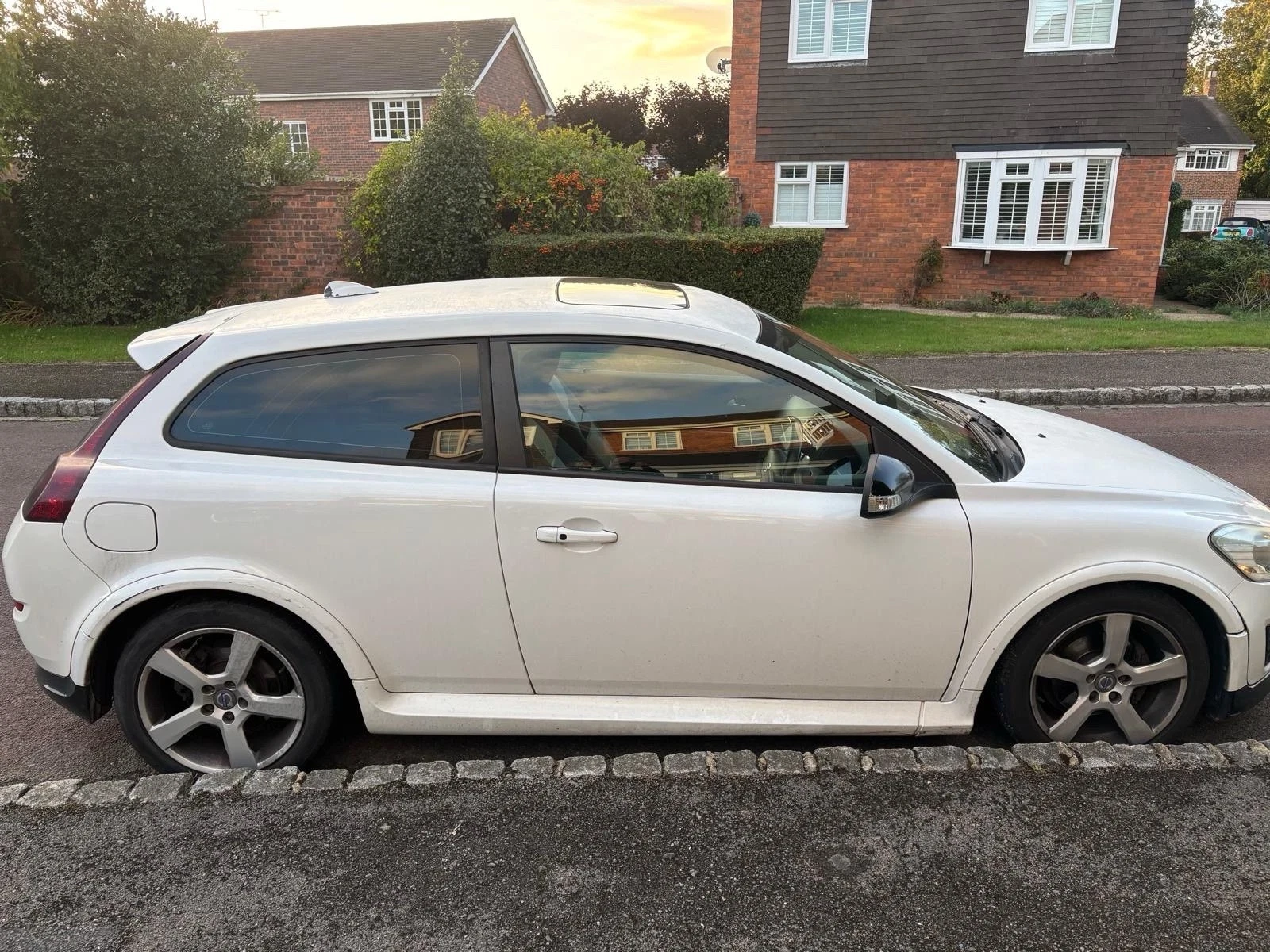 Volvo C30 1.6d r design, снимка 3 - Автомобили и джипове - 55430616