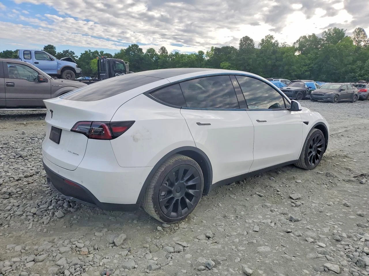 Tesla Model Y LONG RANGE DUAL MOTOR AWD ТЕРМОПОМПА* FSD3* , снимка 3 - Автомобили и джипове - 55651975
