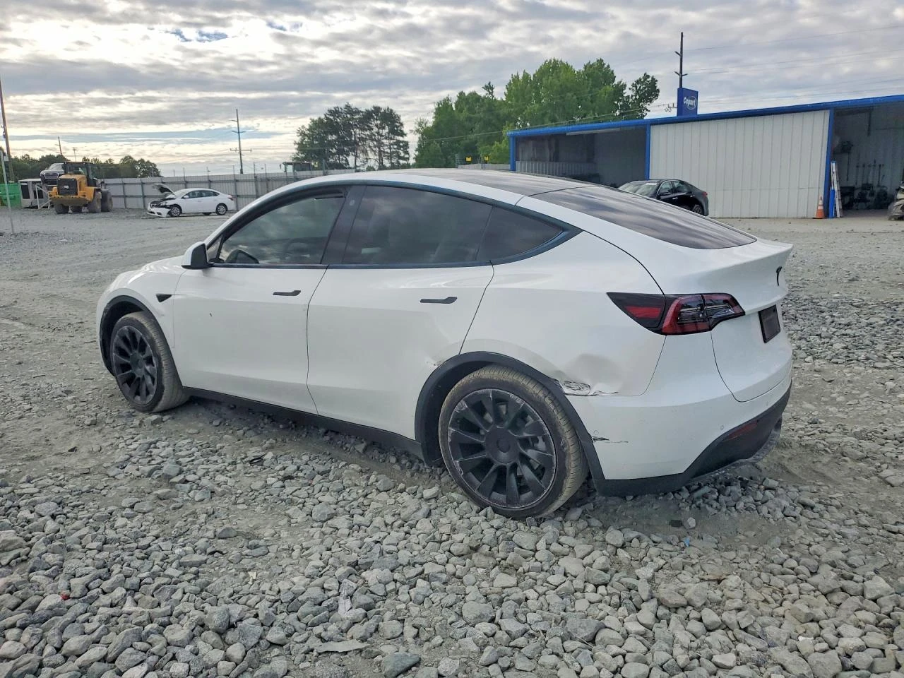 Tesla Model Y LONG RANGE DUAL MOTOR AWD ТЕРМОПОМПА* FSD3* , снимка 2 - Автомобили и джипове - 55651975