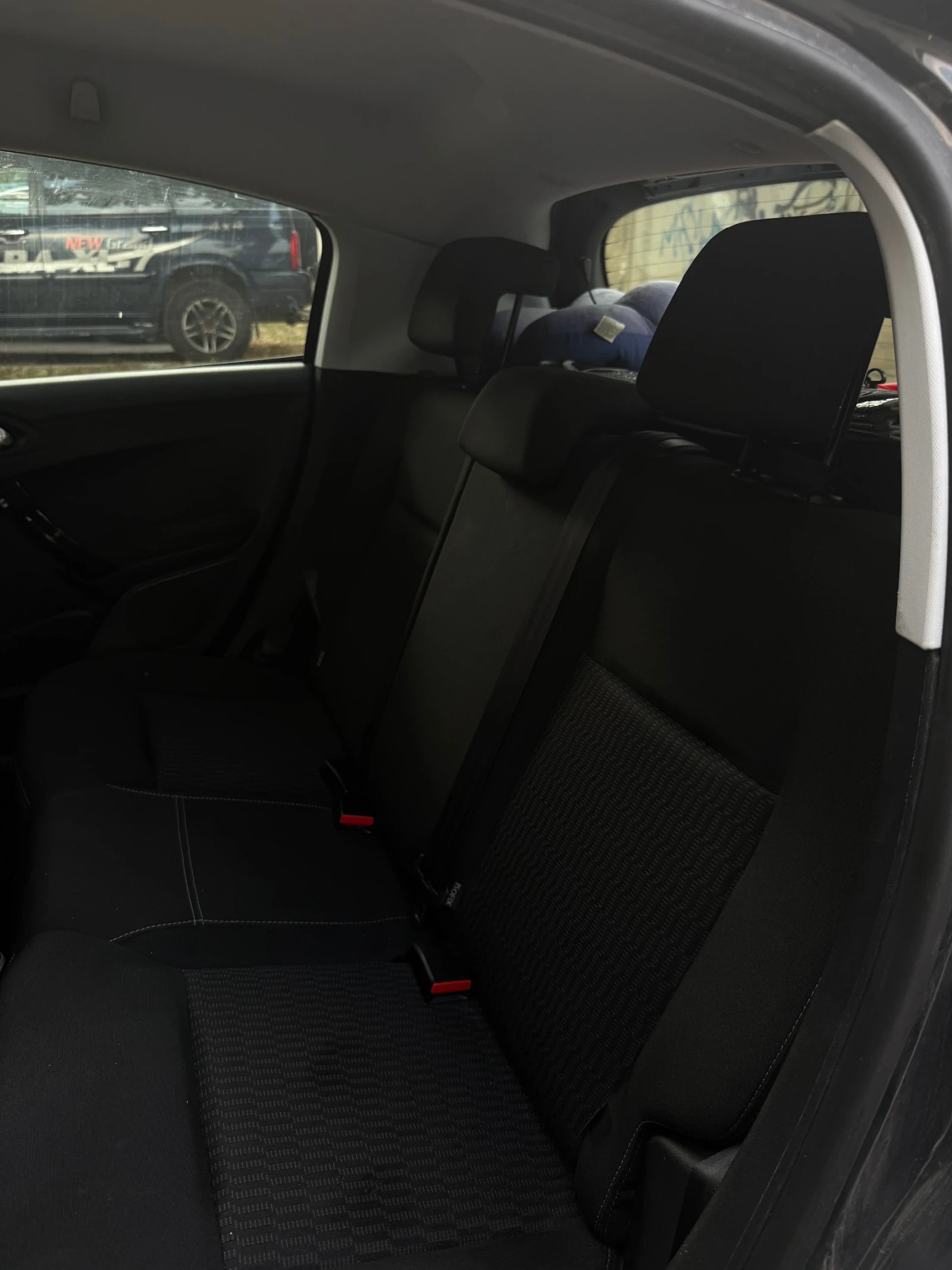 Peugeot 208, снимка 11 - Автомобили и джипове - 55773787