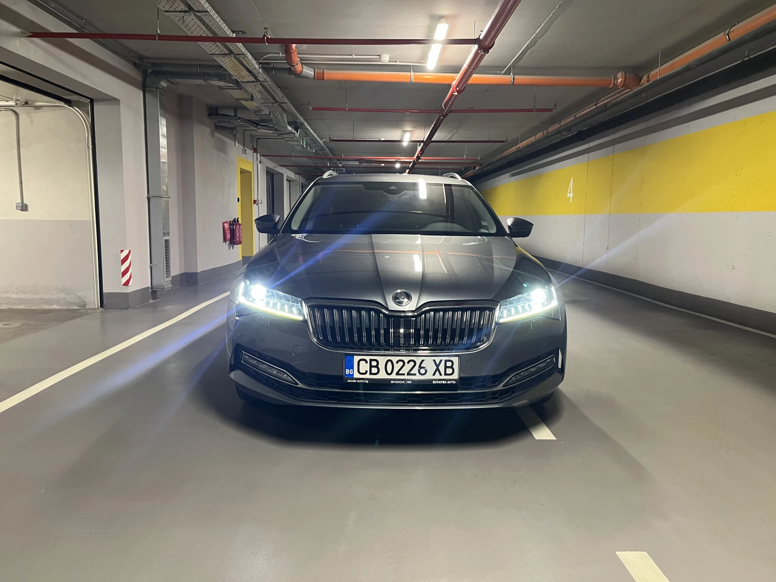 Skoda Superb 2.0 TSI 280 к.с. 4x4