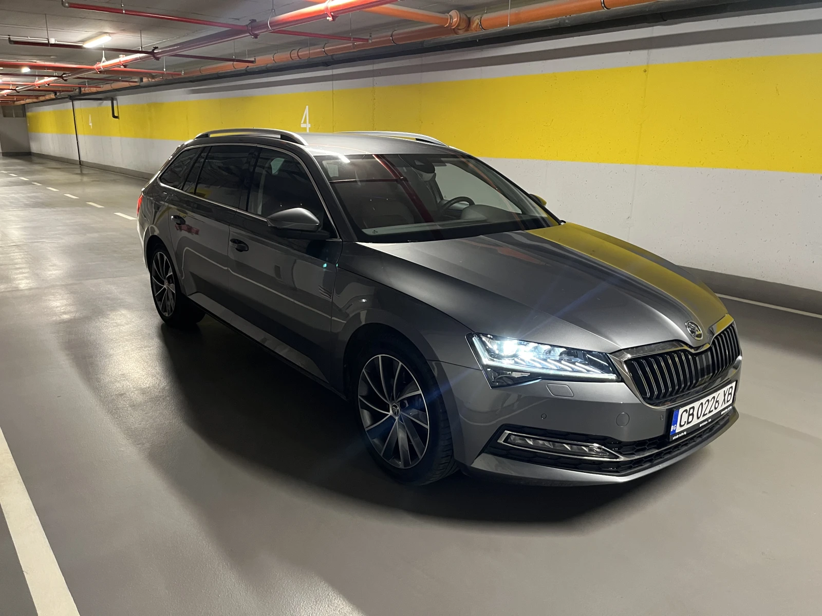 Skoda Superb 2.0 TSI 280 к.с. 4x4, снимка 3 - Автомобили и джипове - 55801462