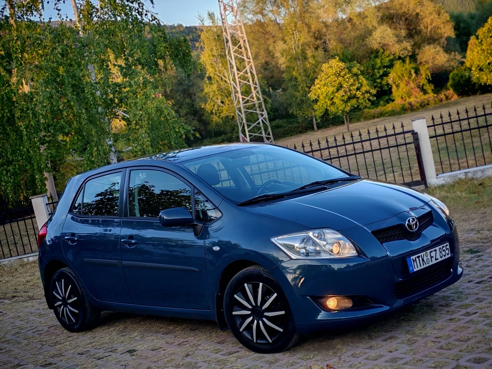 Toyota Auris 1.4D4D(90)* FACELIFT* КЛИМАТРОНИК* НОВ ВНОС* , снимка 8 - Автомобили и джипове - 56074727
