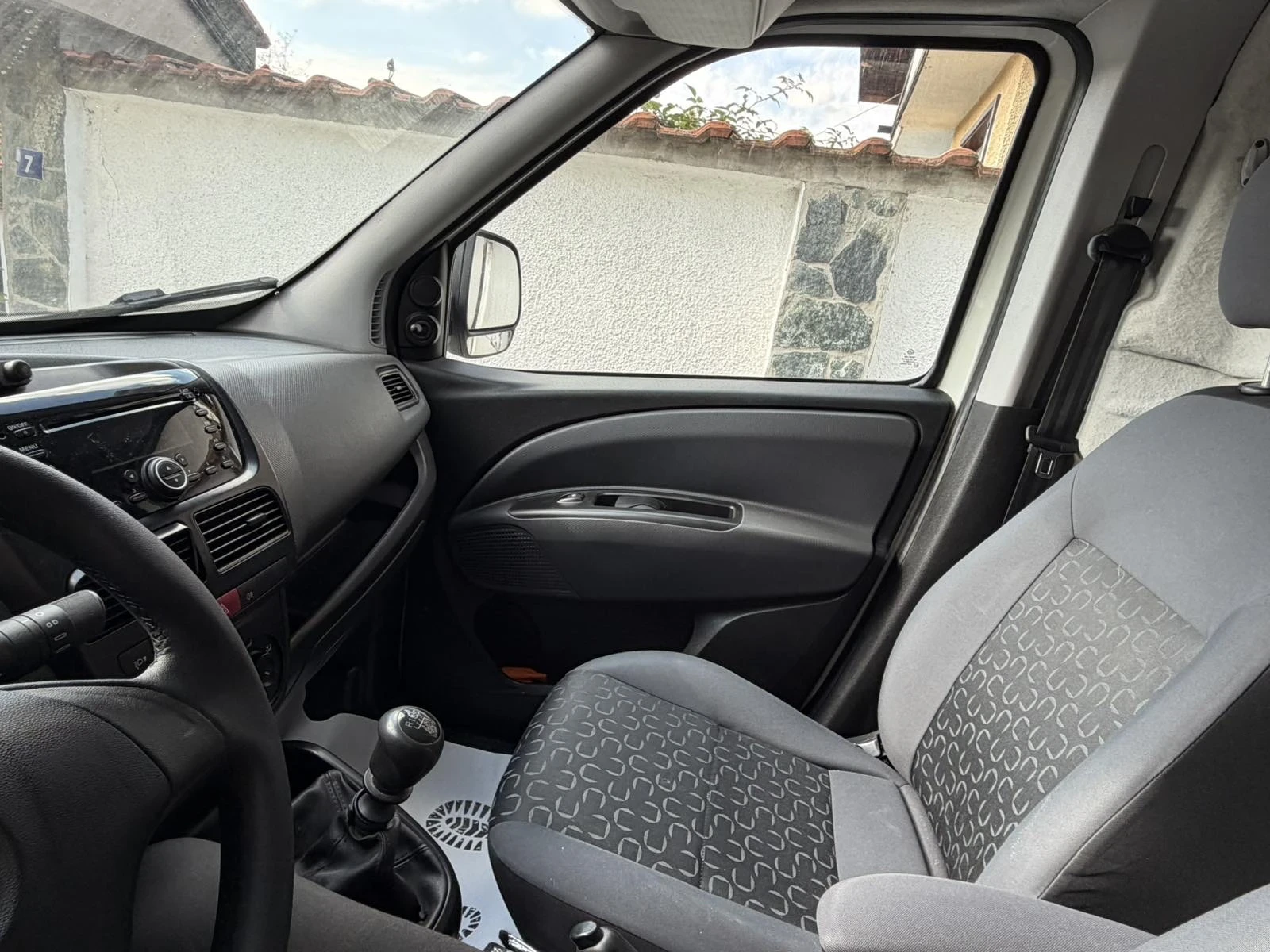Fiat Doblo 1.6, снимка 9 - Автомобили и джипове - 56685319