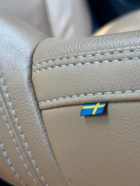 Volvo XC40 D4, снимка 12