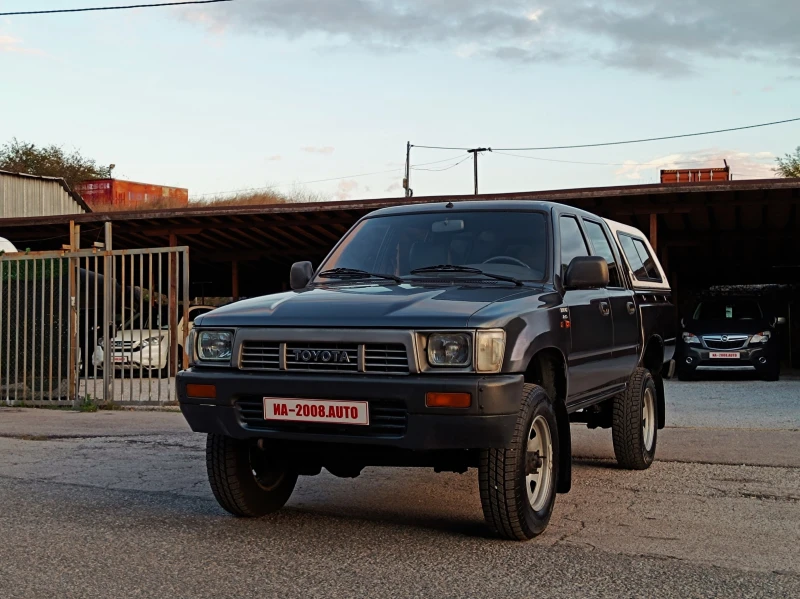 Toyota Hilux 2.4 D* ИТАЛИЯ* 4X4* БАВНИ* НОВ ВНОС* , снимка 1 - Автомобили и джипове - 47308862