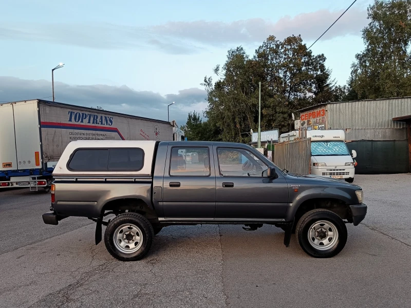 Toyota Hilux 2.4 D* ИТАЛИЯ* 4X4* БАВНИ* НОВ ВНОС* , снимка 4 - Автомобили и джипове - 47308862