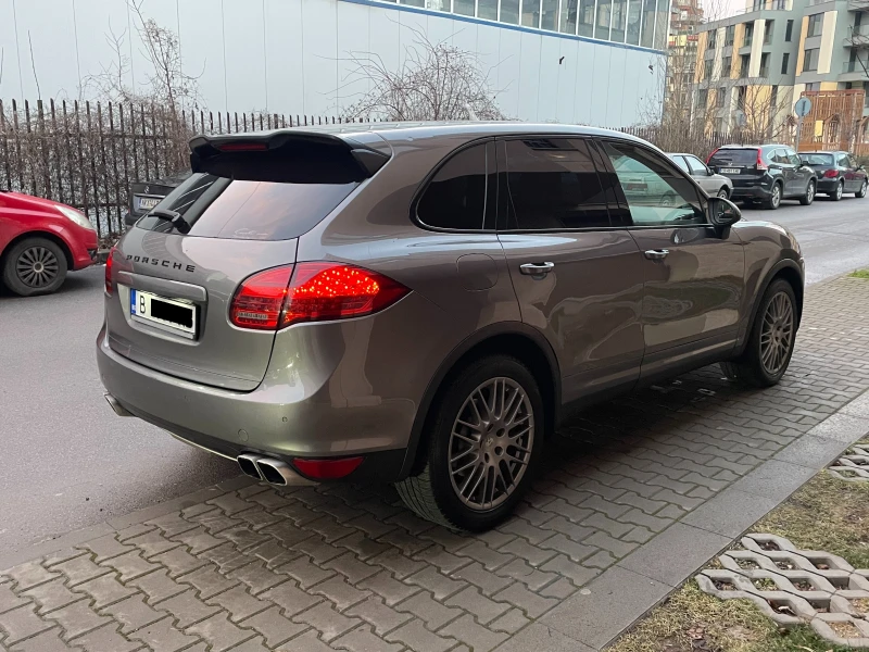Porsche Cayenne 3.0d , снимка 3 - Автомобили и джипове - 53288769