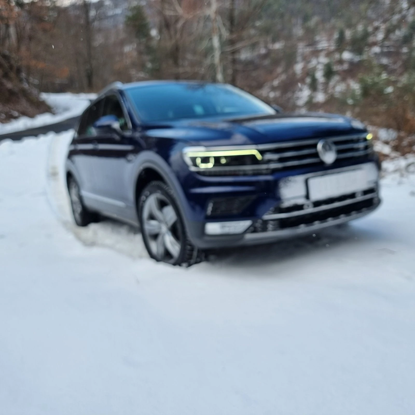 VW Tiguan 2.0 - изображение 2