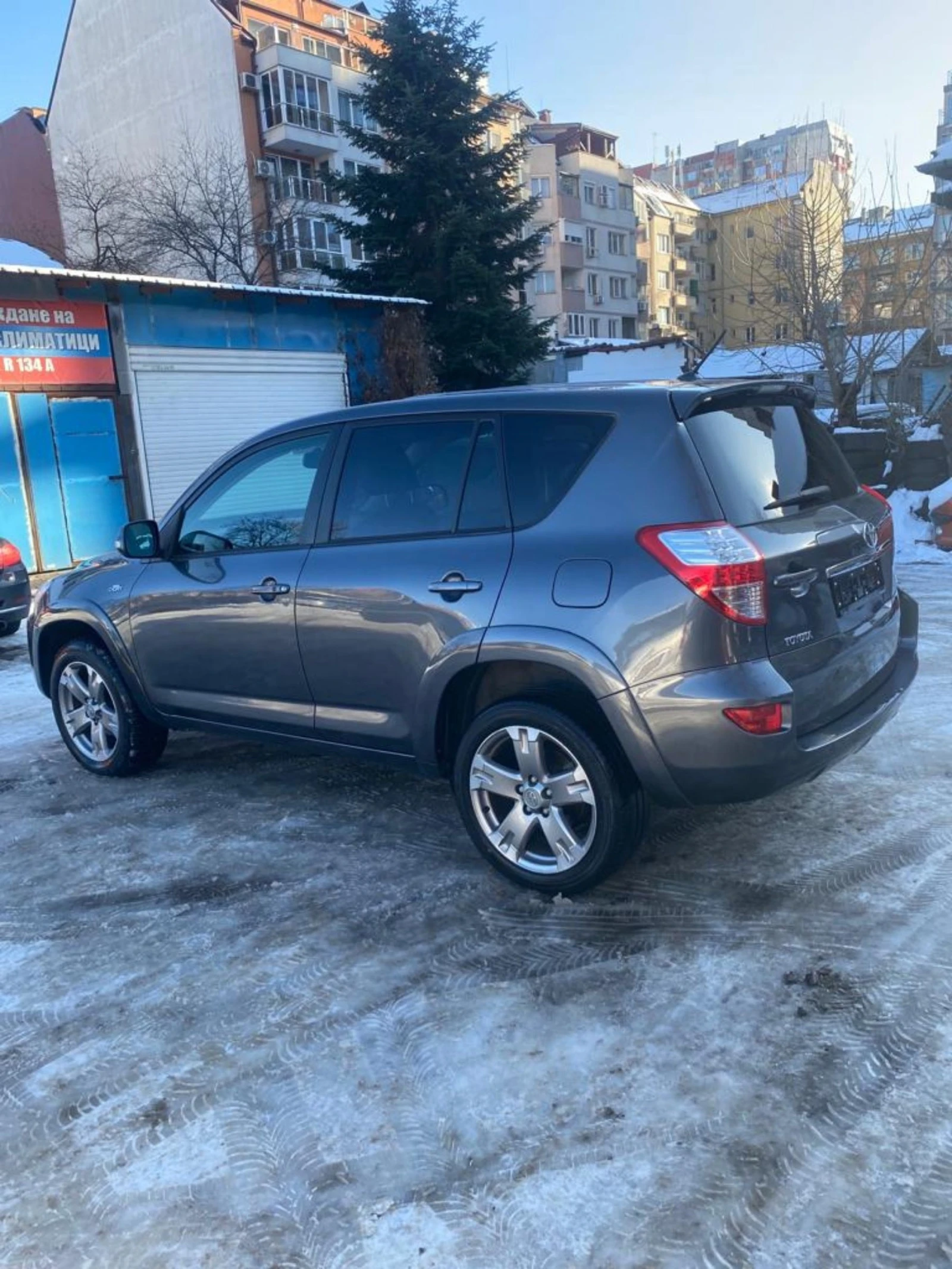 Toyota Rav4 2.2 d 4x4 150 к.с. Автоматик - изображение 7