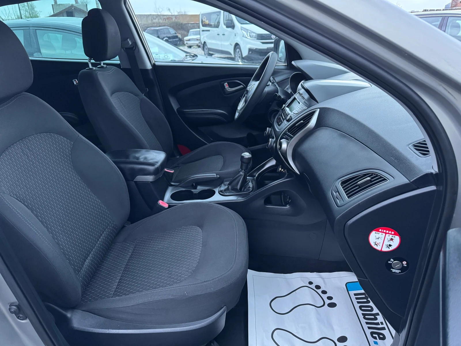 Hyundai IX35 2.0i ГАЗОВ ИНЖЕКЦИОН КЛИМА - изображение 9