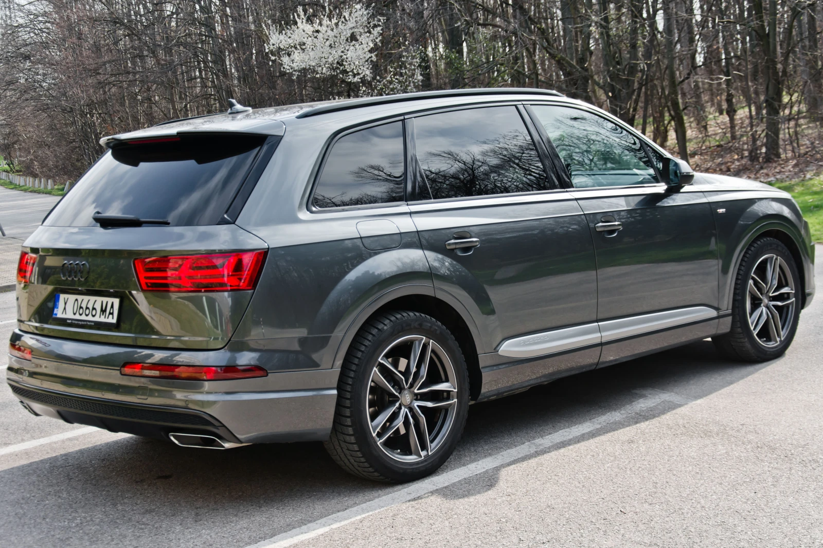 Audi Q7 S-line - изображение 2