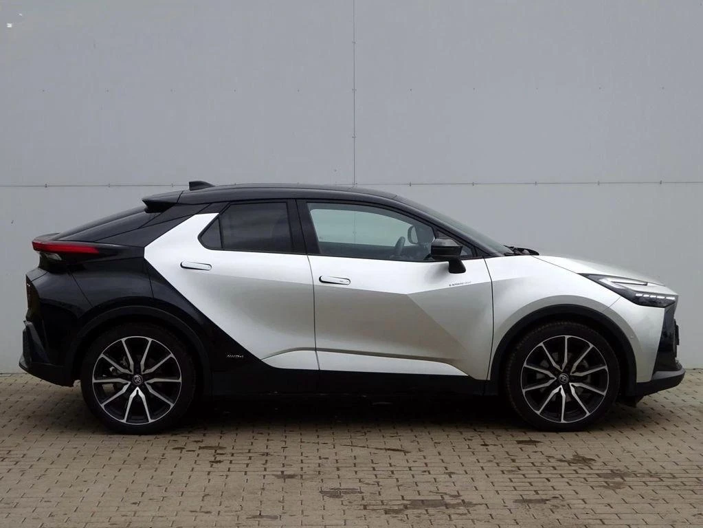 Toyota C-HR 2.0 HEV GR SPORT 4X4 PREMIERE EDITION НАЛИЧНА!!! - изображение 4